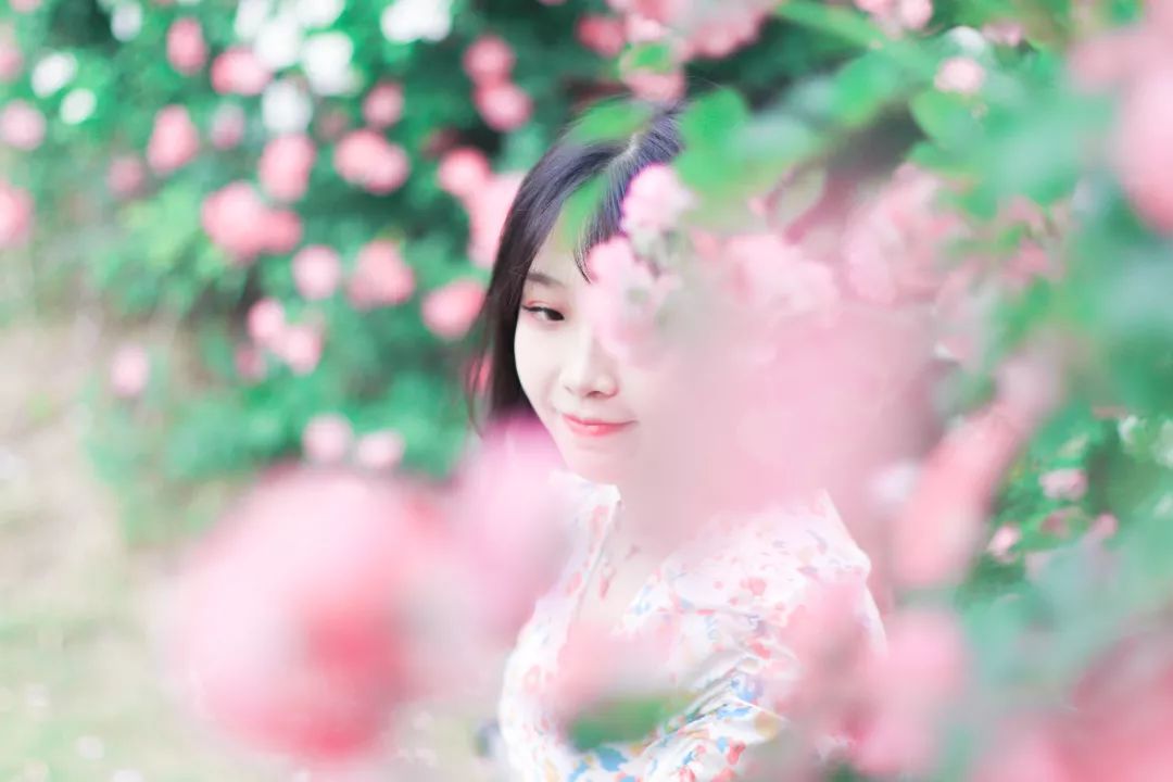 毕业打卡拍照,毕业拍写真照哪家好