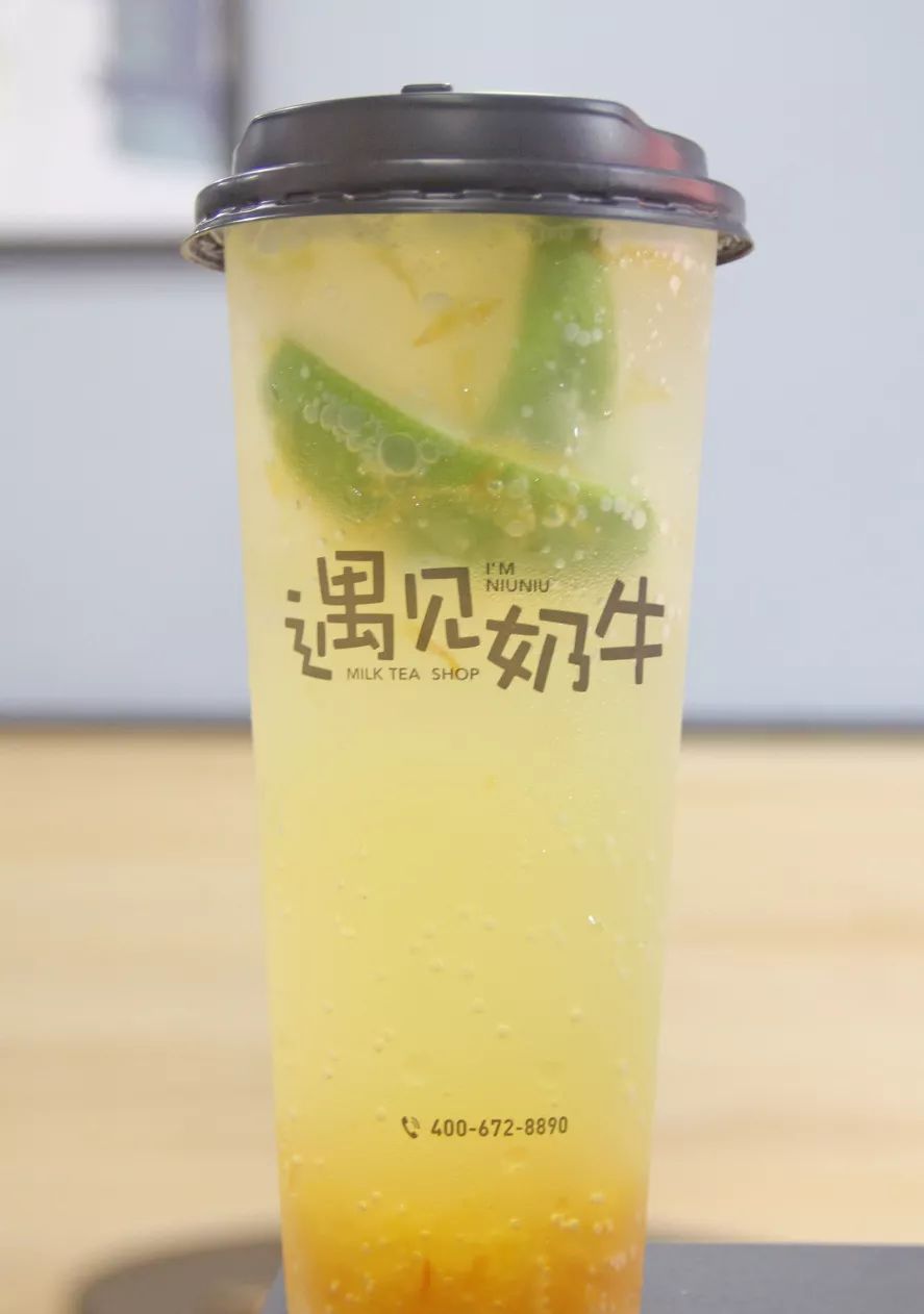 夏季饮品活动全场买二送一,六一奶茶活动免费喝