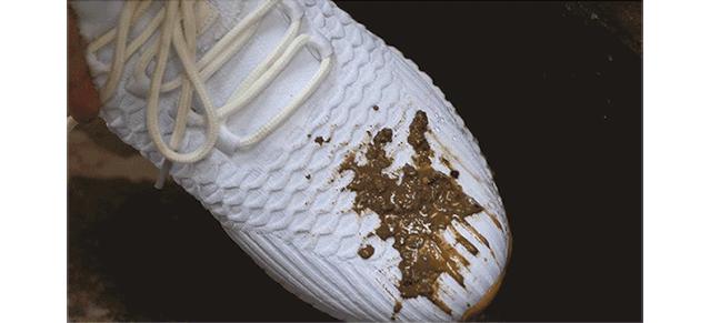 地表Zui强！暴雨蹦迪从不湿还巨暖和！比2个鸡蛋还轻，走8小时一点都不累