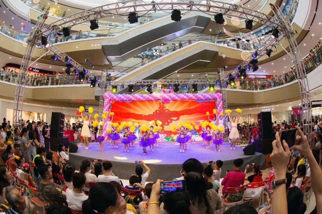 必看〡六一梦想跑，新智程教育集团携手万达广场现场播报~~~