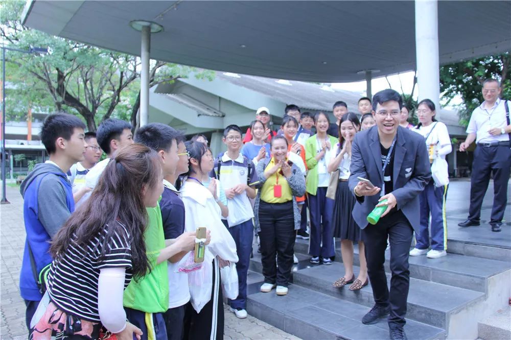 泰国沟通｜万中遇上易三仓，这个夏天太美好！