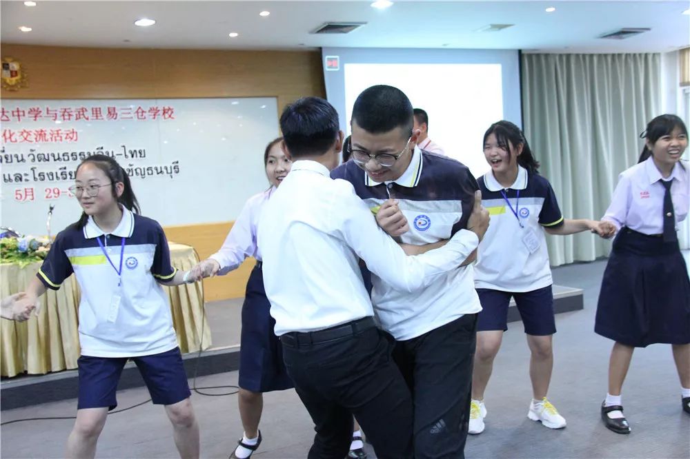 泰国沟通｜万中遇上易三仓，这个夏天太美好！