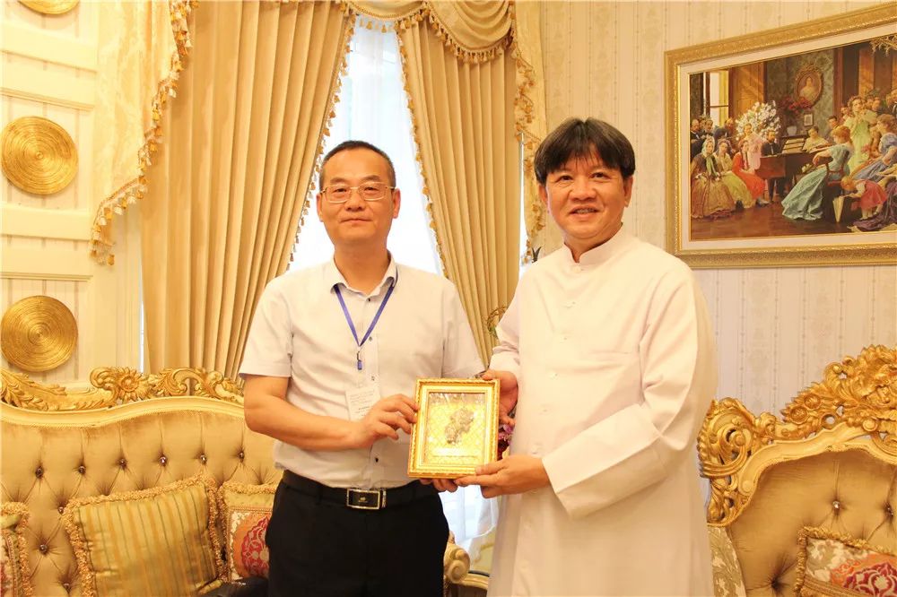 泰国沟通｜万中遇上易三仓，这个夏天太美好！