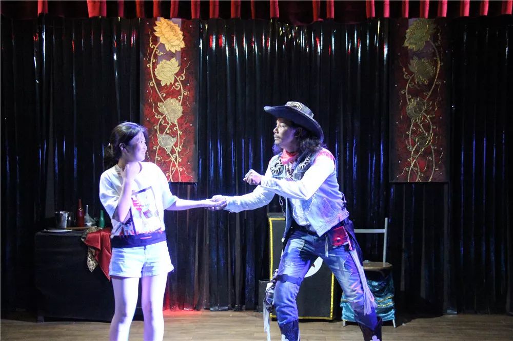 泰国沟通｜万中遇上易三仓，这个夏天太美好！