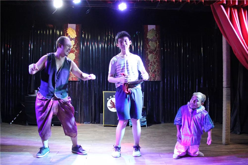 泰国沟通｜万中遇上易三仓，这个夏天太美好！