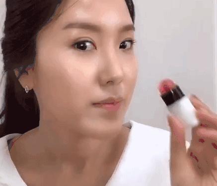 埃菲尔铁塔杏粉色,埃菲尔铁塔艺术风格