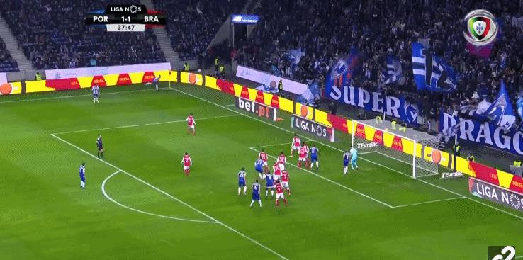 “摩托少年”雷耶斯——左脚能奏响萨克斯乐曲