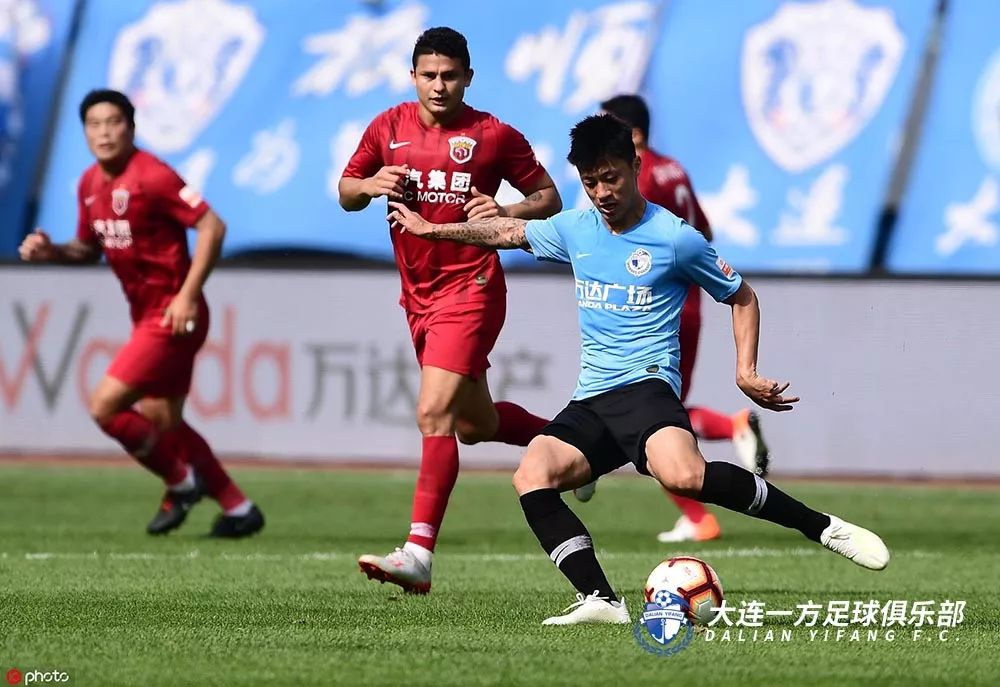 上海上港8比0大连一方集锦,穆谢奎绝杀上港