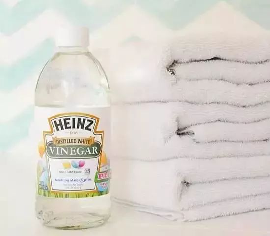 小白衣服脏了怎么洗,学会这招衣服多脏都能洗干净