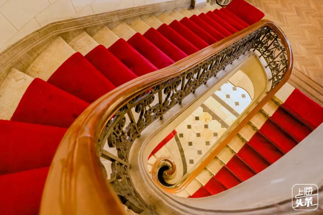 去处|雨你有瓜！你知道吗，魔都的楼梯都能美成这个亚子