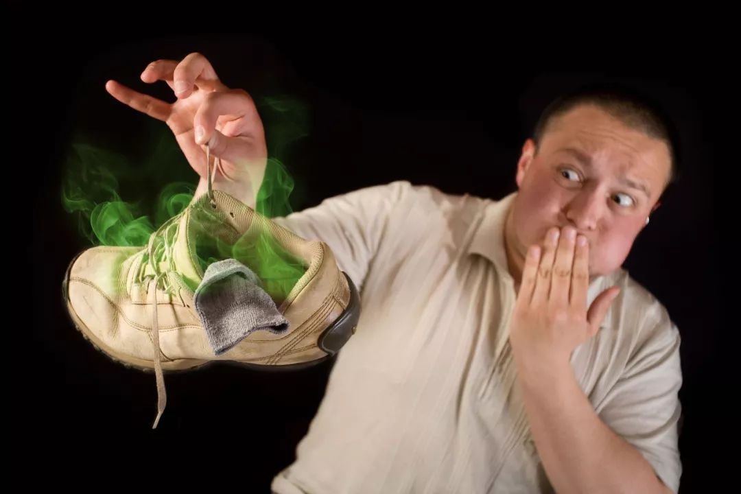 袜子能跟内衣裤一起洗么,裤袜子可以一起洗吗