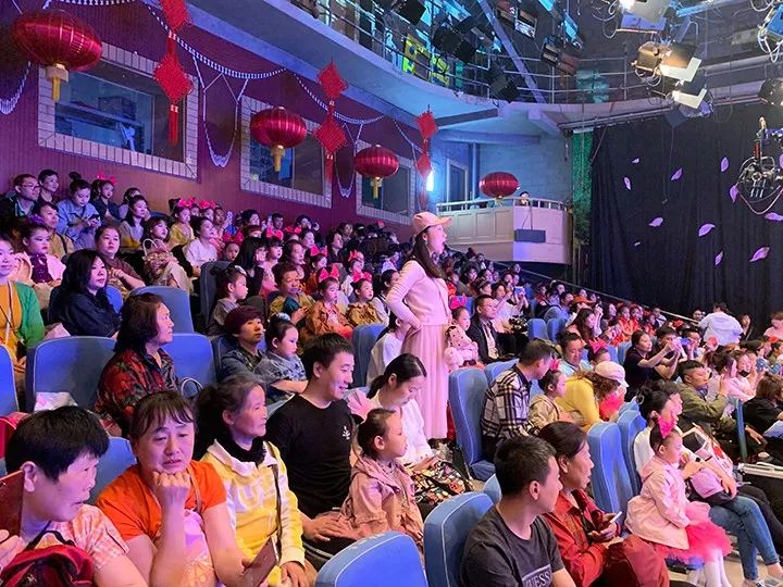 《我的节日我做主》,我的节日我做主六一儿童节朗诵