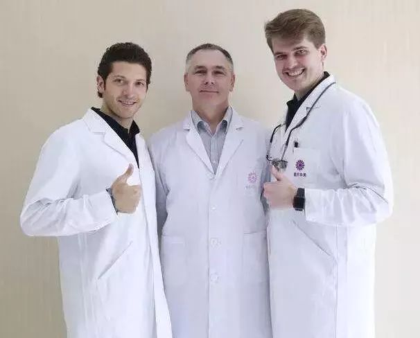 俄罗斯牙膏美白去口臭牙黄,去牙垢黄牙的牙膏测评