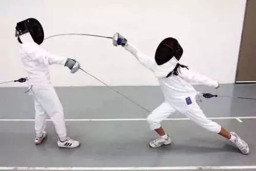 陪孩子做作业又气又笑,教孩子做作业气得心肌梗死