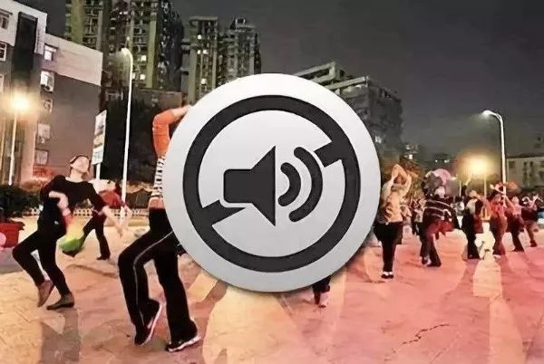 护航高考交通安全出行提示,交警护航高考出行