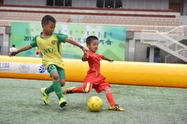 武汉市硚口校园足球,硚口区校园足球联赛2024