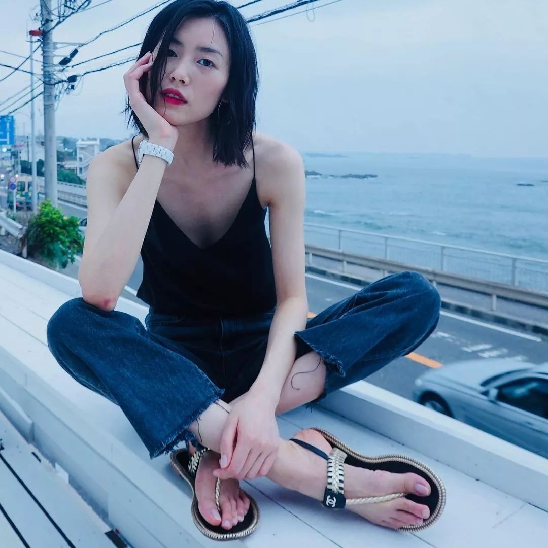 骨架大高个子女生怎么穿搭,肩宽骨架大胖妹妹怎么穿