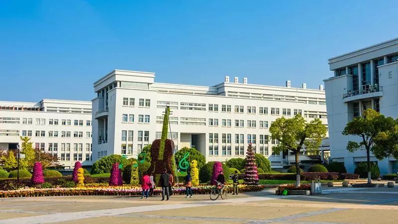 欢迎乘坐时光机！这里是上海大学宝山校区