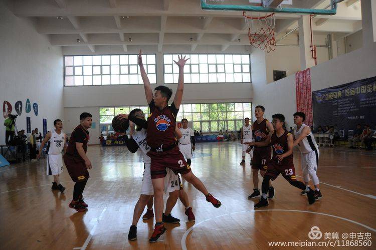 金枪鱼蓝鳍比赛,金枪鱼篮球俱乐部比赛