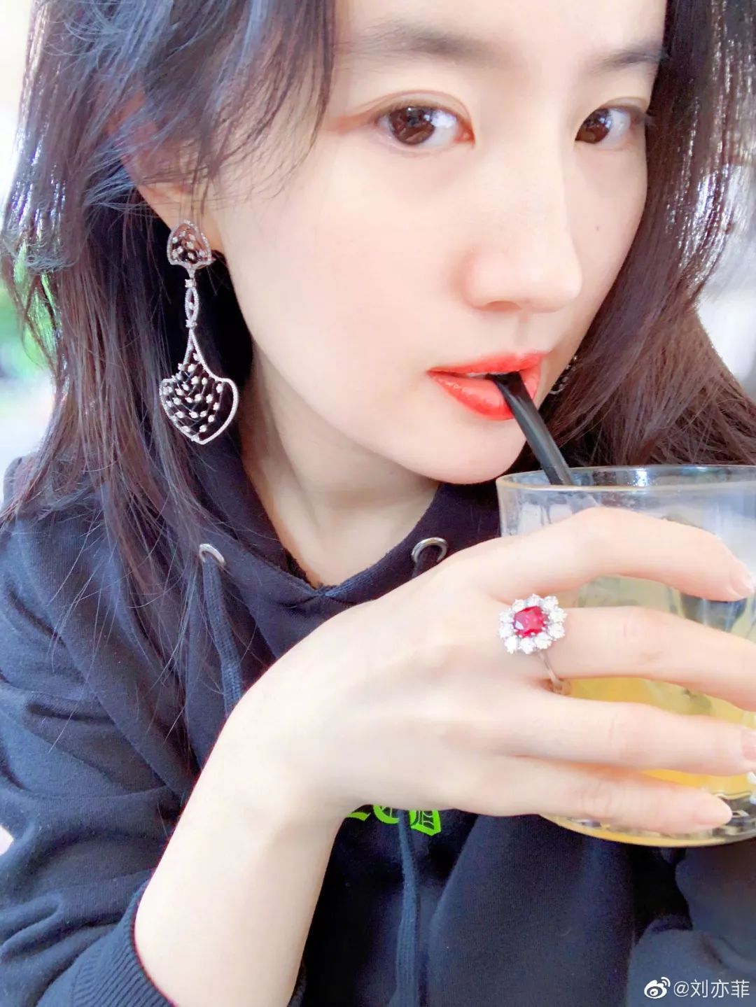 刘亦菲购买日本药妆产品,刘亦菲品牌化妆品