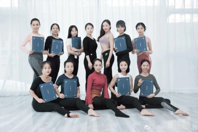 刘涛、沈月塑形私教：每天15分钟，教你轻松打造一双长白细直性感美腿