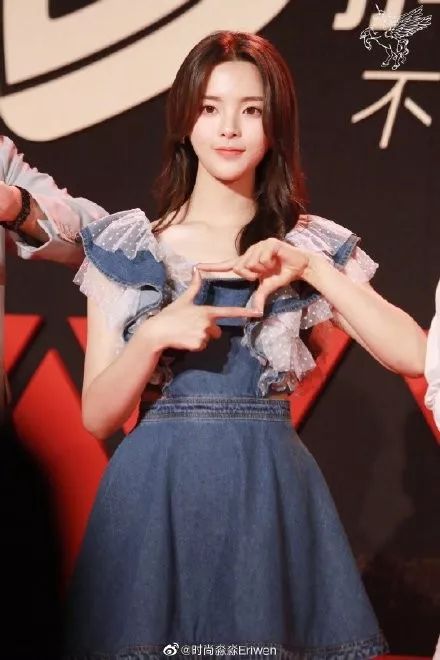 超越妹妹的视频,超越妹妹出道以前照片