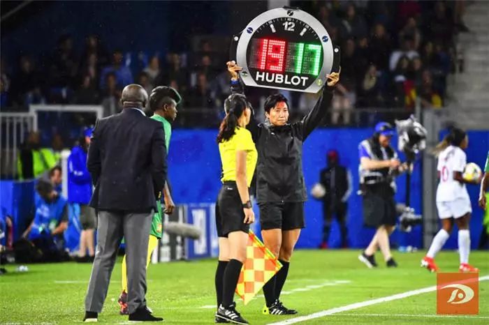 中国女足秦亮简历,足球裁判秦亮敦煌