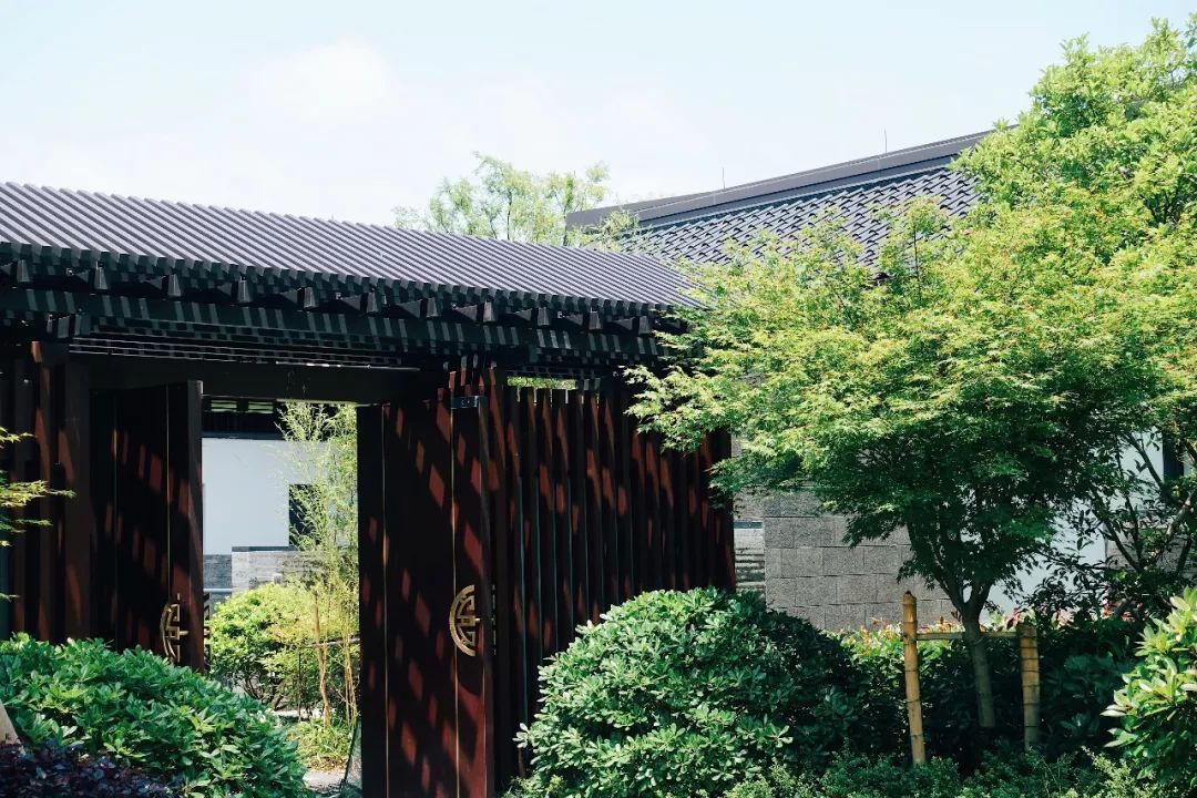 东钱湖度假酒店康得思,东钱湖康得思酒店简介价格