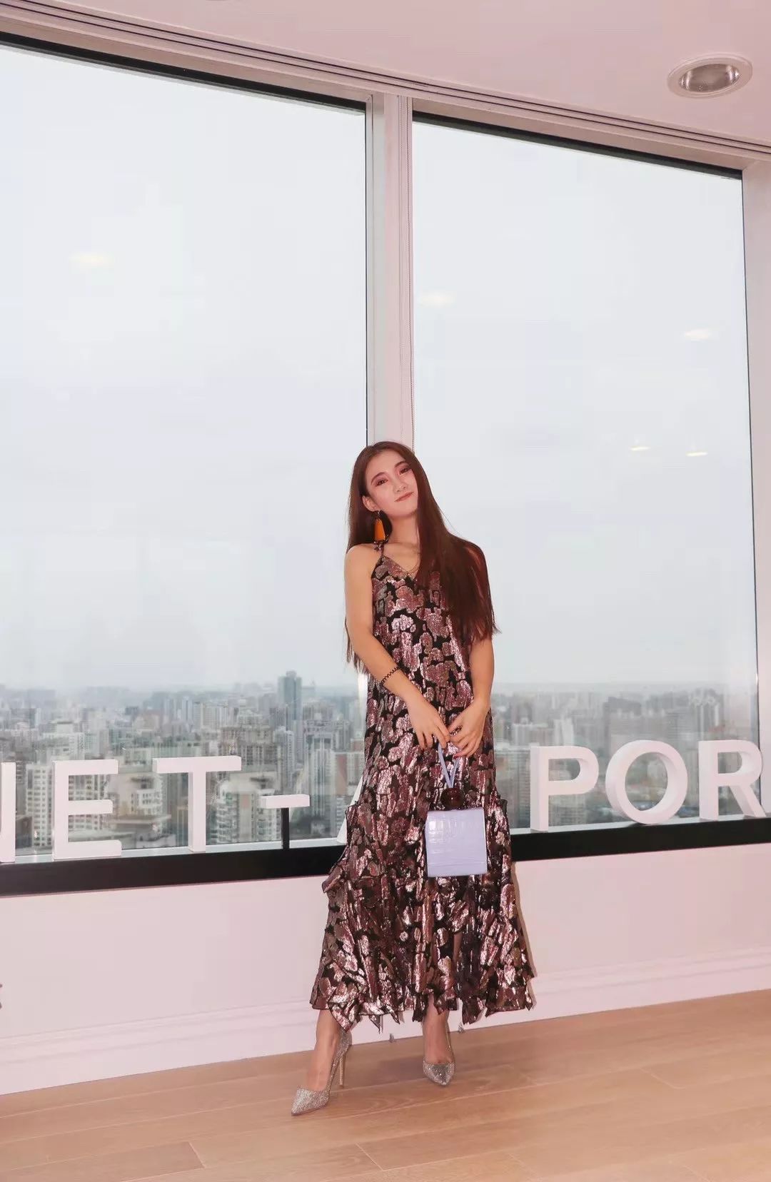 编辑部姐妹团讲解我的30套春夏灵魂穿搭