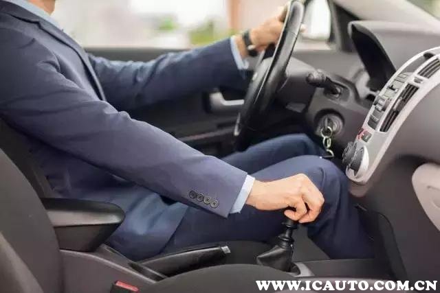 手动挡车的档位1-5口诀，手动挡汽车换挡技巧