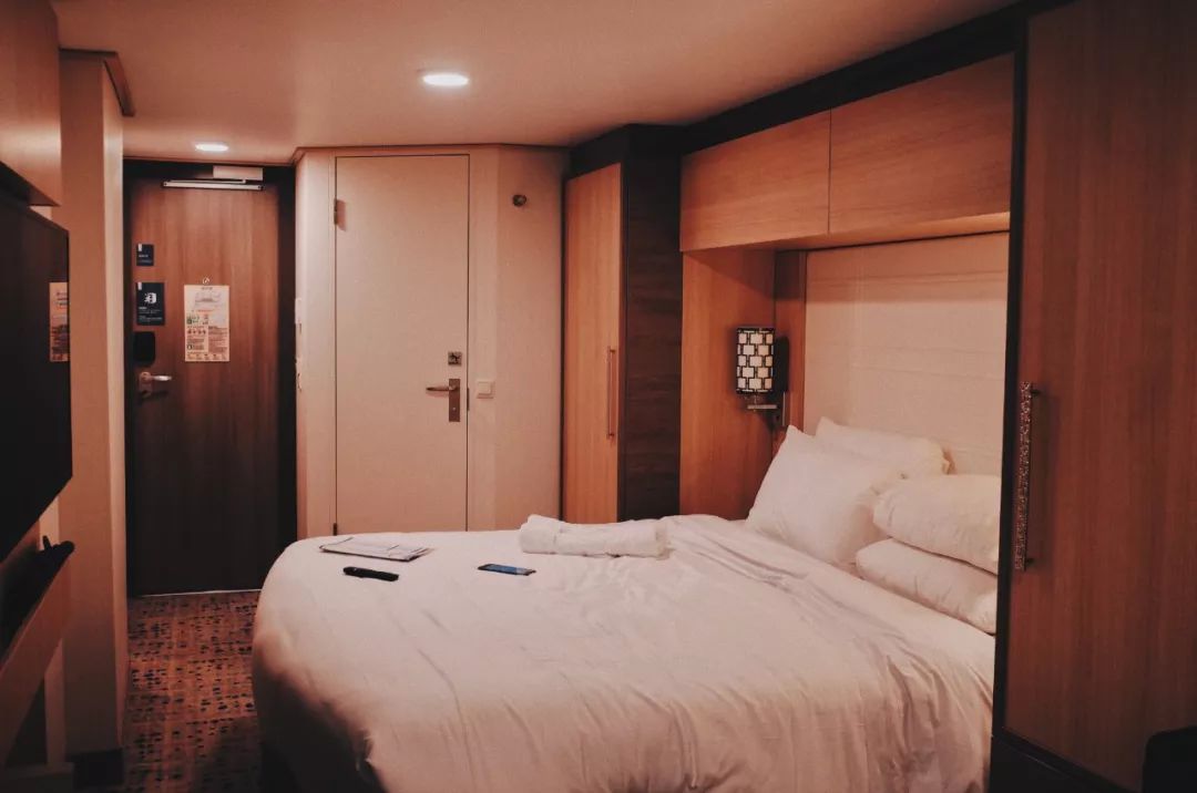 亚洲最大号游轮,亚洲最豪华游轮经过太平洋