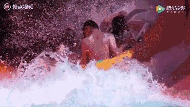 「长隆玩水季」￥84起畅玩长隆水上乐园，女士票/中高考生票/夜场票任你挑！还有电影主题智能民宿，轻松玩转长隆