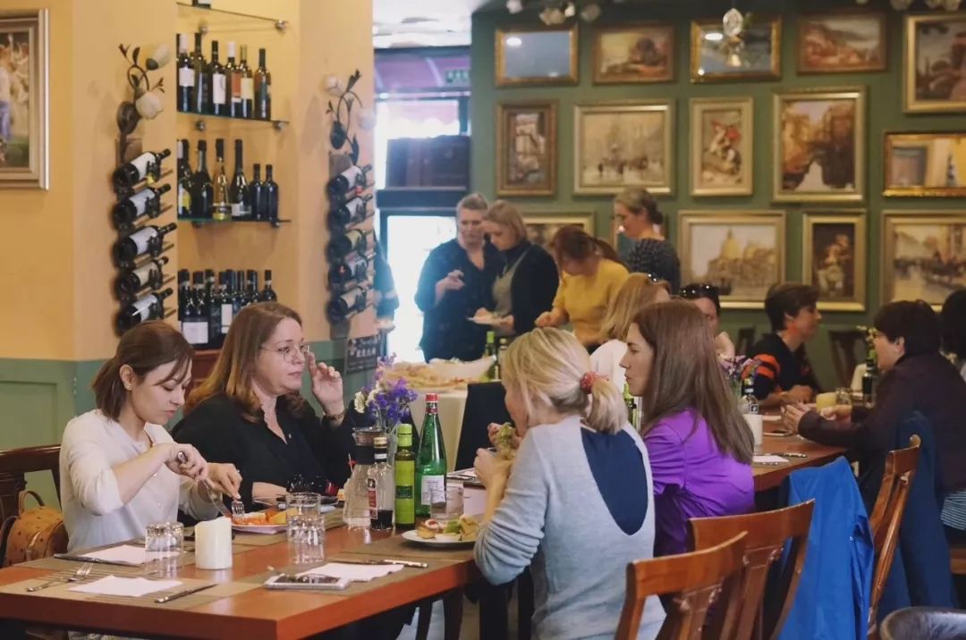 1折抢大家乐KTV欢唱卡？！更有花样美食指南，自助、烤肉全都有