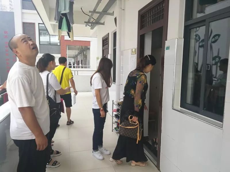 临桂学校事件,桂林小学校方回应