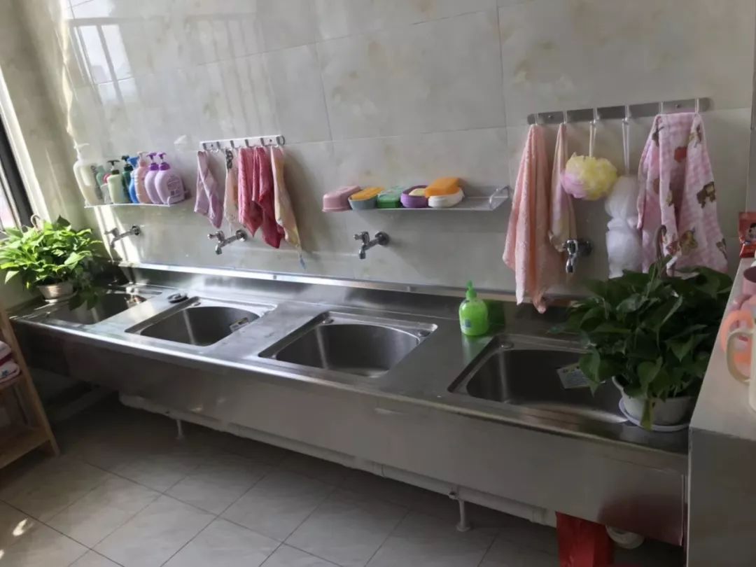 临桂学校事件,桂林小学校方回应