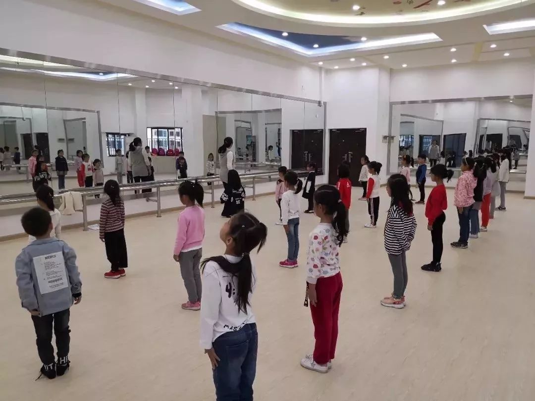 临桂学校事件,桂林小学校方回应