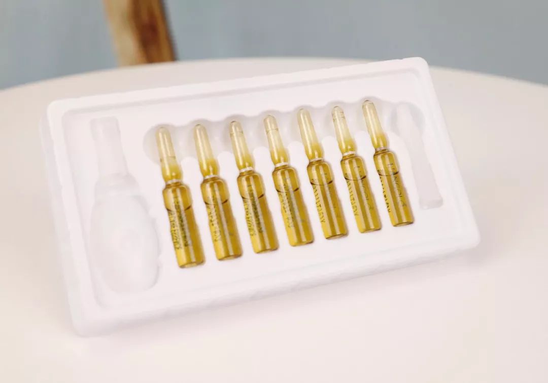 她是日本男性最想出轨女人,年近40还被身价200亿富豪狂追？