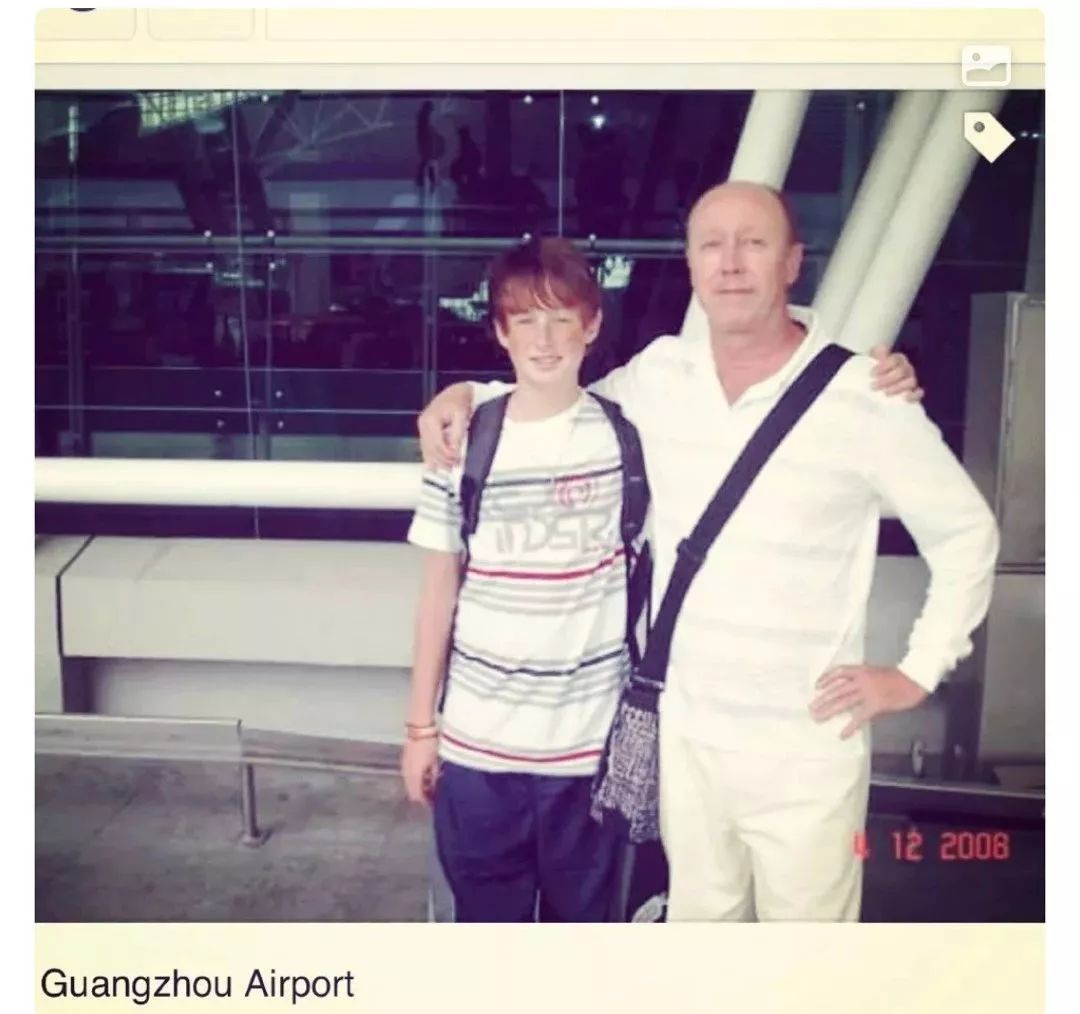 今天，他的祝福电话无人接听