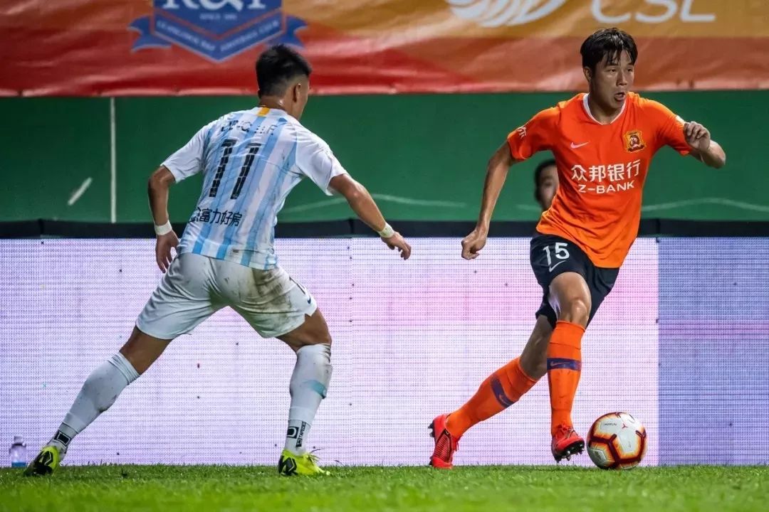 逆转夺冠震撼瞬间,武汉卓尔2:2绝平梅县铁汉