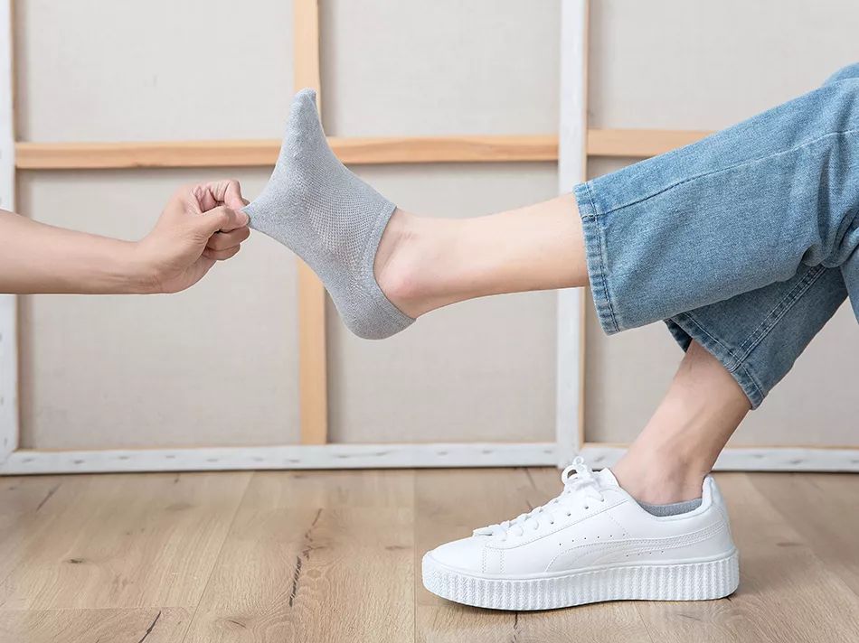 46项专利的汉麻袜，7天不洗也不臭，99.9%高效抑菌，秒速排汗-5℃