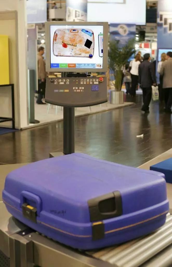 坐飞机安检小知识问答,坐飞机安检的流程和关注事项