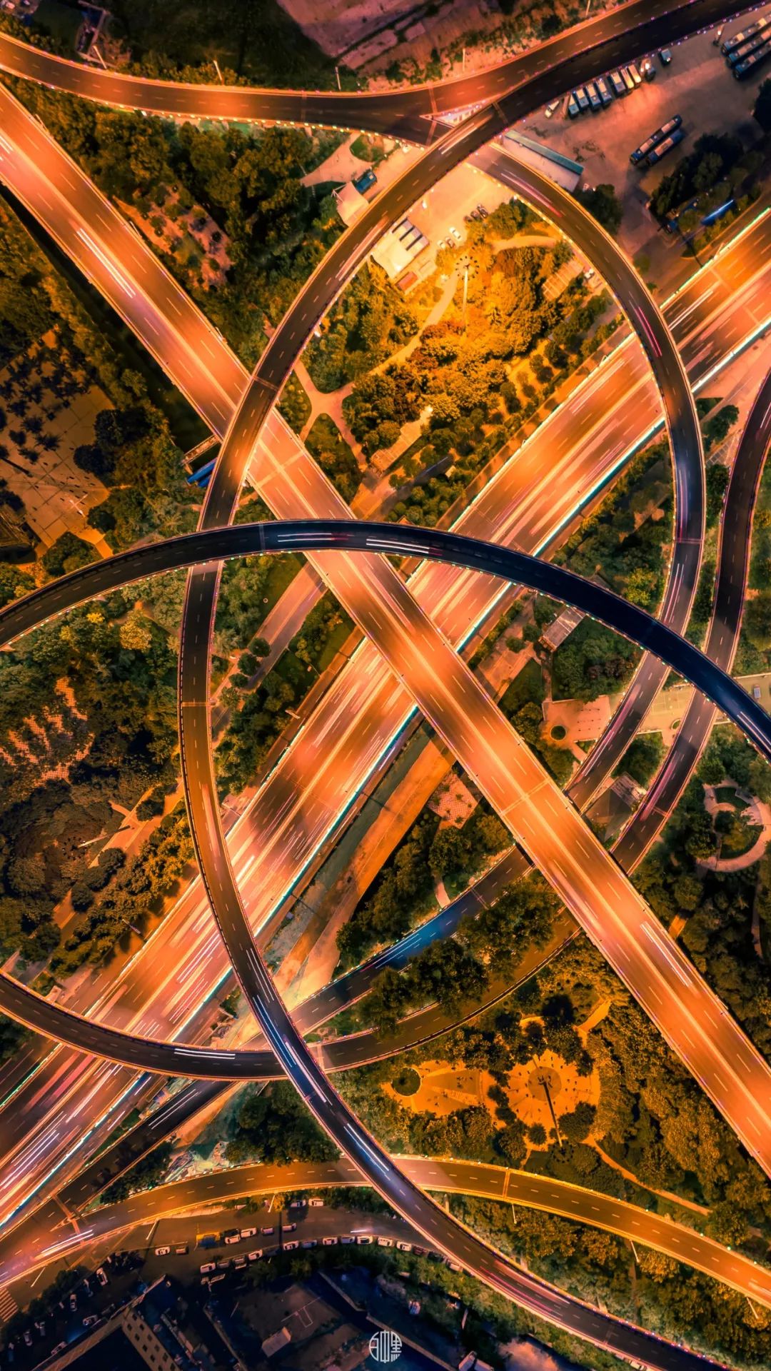 「荐读」朋友圈消失两年，他独自航拍中国，照片惊艳世界