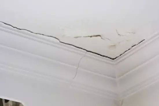石膏板吊顶裂缝是什么原因引起的,吊顶有裂缝怎么修复视频