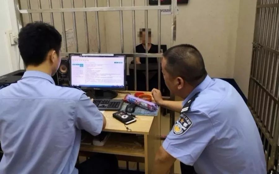 网民散布汛情谣言被拘留,四人因散布洪灾谣言被查