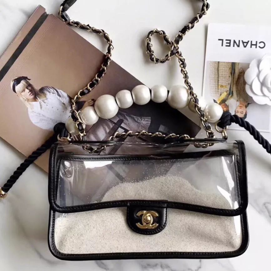 prada包包日常护理 (包包的护理方法和关注事项)