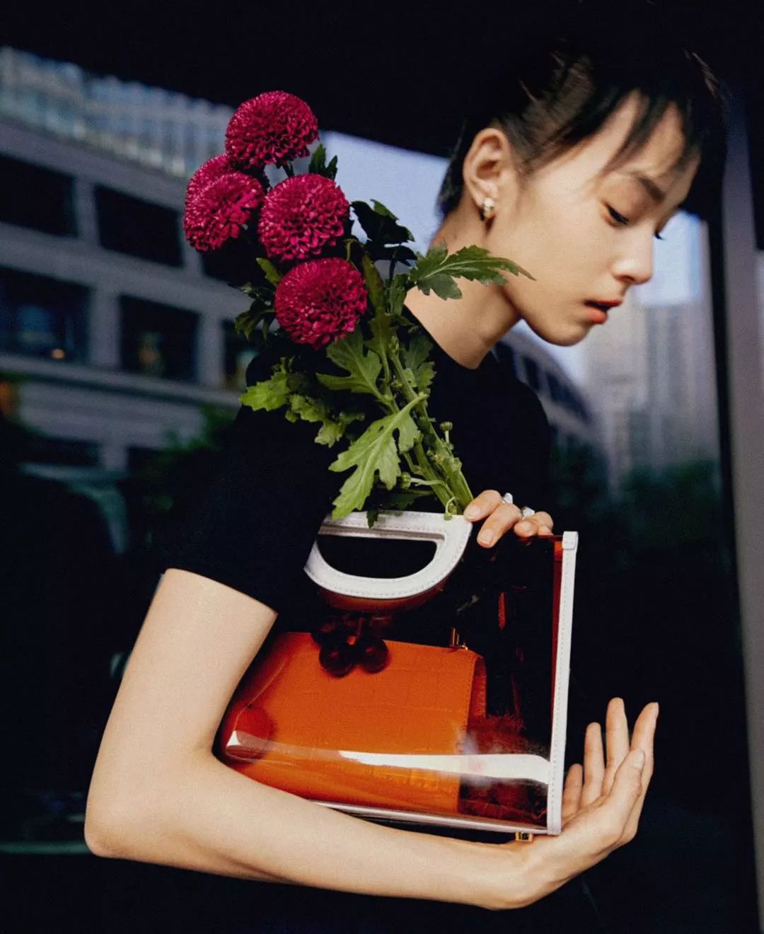 prada包包日常护理 (包包的护理方法和关注事项)