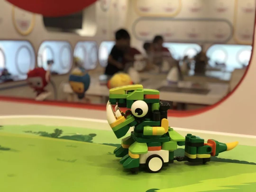 二宝爸探店|魔都市中心新开了一家布鲁可积木店！还请你们带娃免费来体验拼搭~