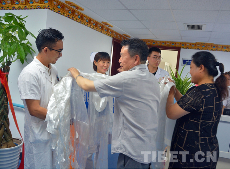 北京藏医院特色疗法,北京藏医院有中医科吗