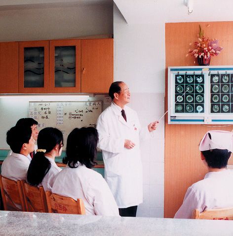 岭南大医传｜刘茂才：“离经叛道”的“驱风大师”