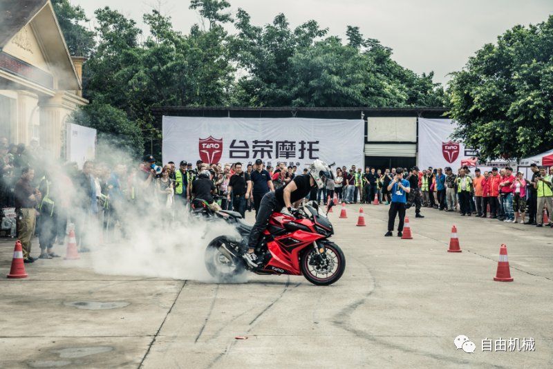 小小的山城，凭什么配得上“摩都”？记台荣探路者重庆试驾会丨业界